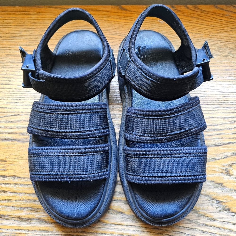 EUC Dr Marten Nylon Sandals!